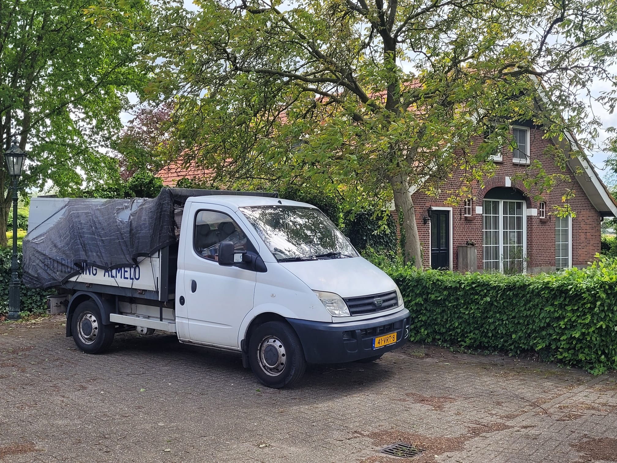 Professionele en volledige woningontruiming in Almelo